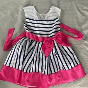 Girls size 7/8 sleeveless dress